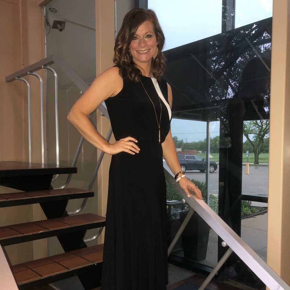 Color Block Midi Dress - Picture 6 of 6